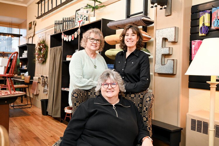 "Ethel" poses with her part-time employees, Lesa Guerrera (L) and Valerie Ringel (R).