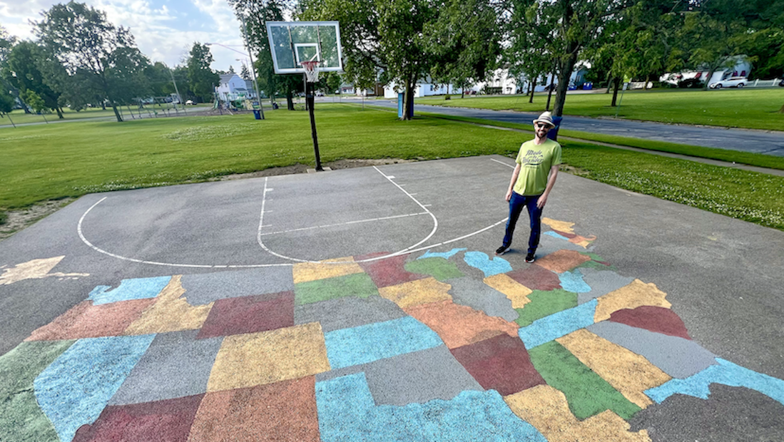 Matt Thomas is visiting each of the 50 states in the U.S. in 50 weeks.